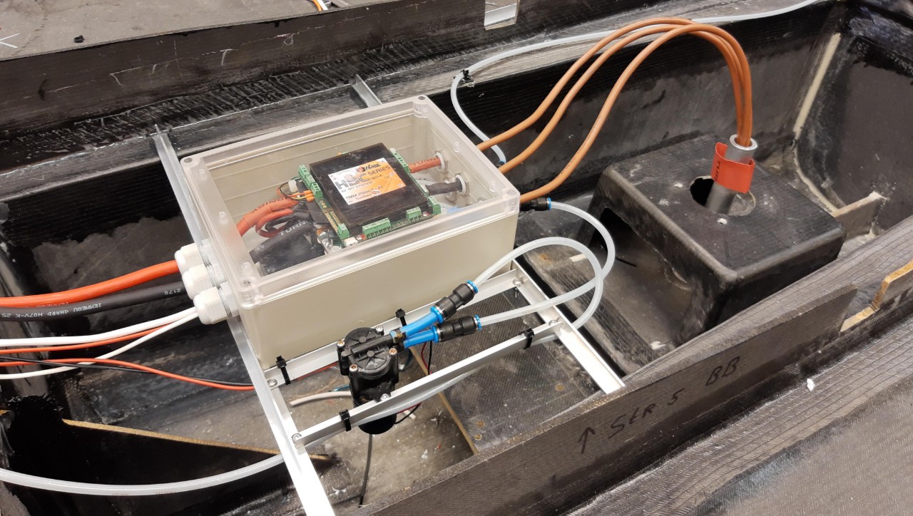 De motorcontroller voor onze Lehner motor heeft een nieuwe plek gekregen